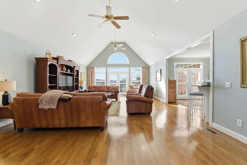 598 Harvest Lane Harrodsburg KY 40330