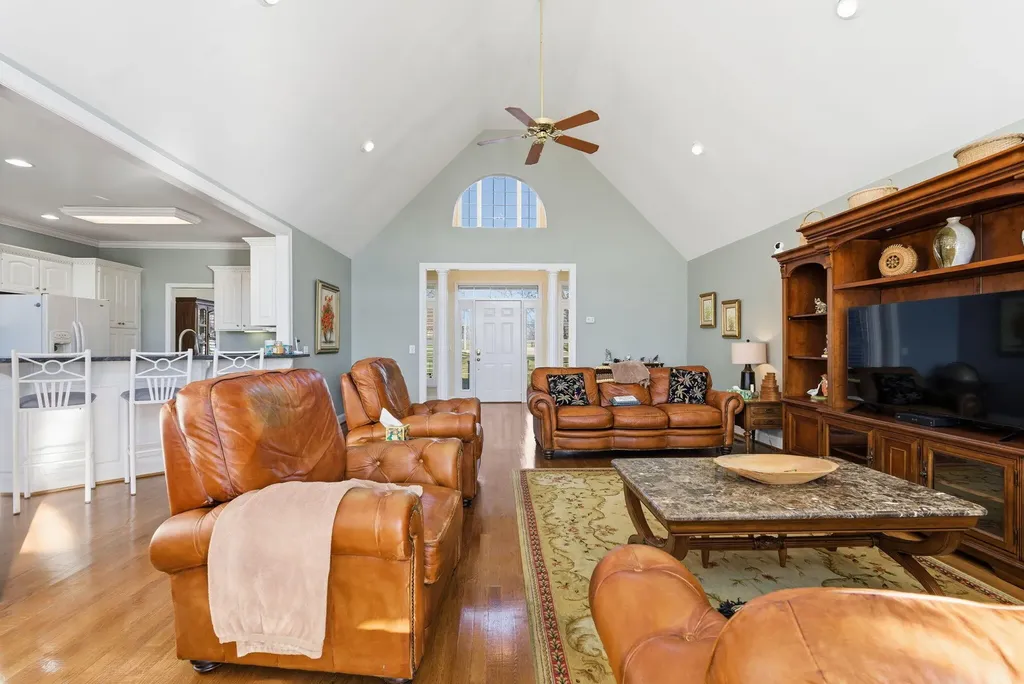598 Harvest Lane Harrodsburg KY 40330