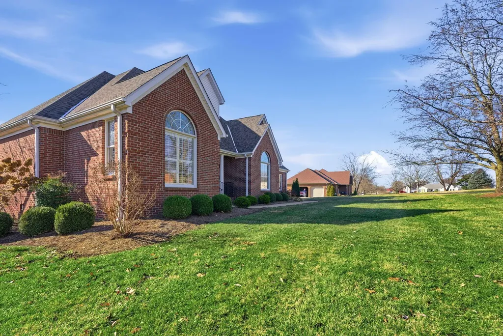 598 Harvest Lane Harrodsburg KY 40330