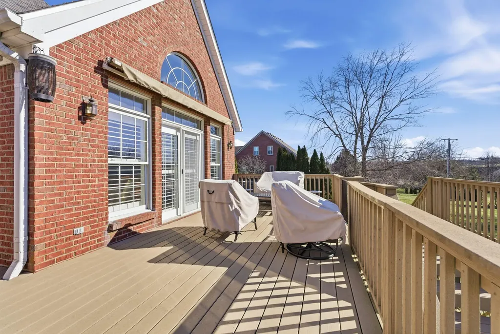 598 Harvest Lane Harrodsburg KY 40330