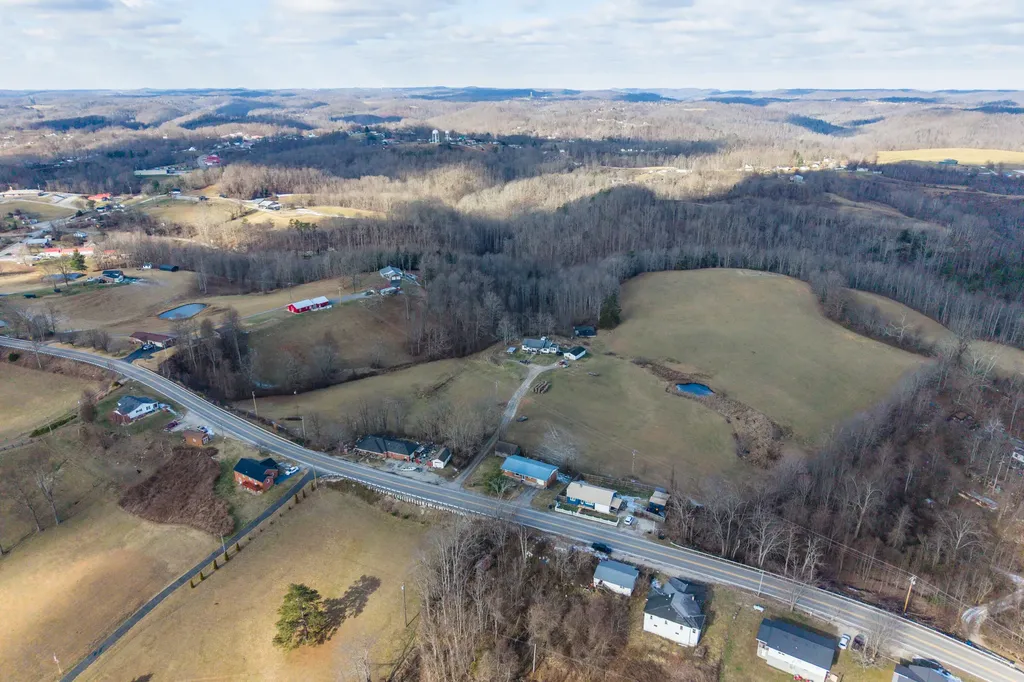 6226 Hwy-421 Mckee KY 40447