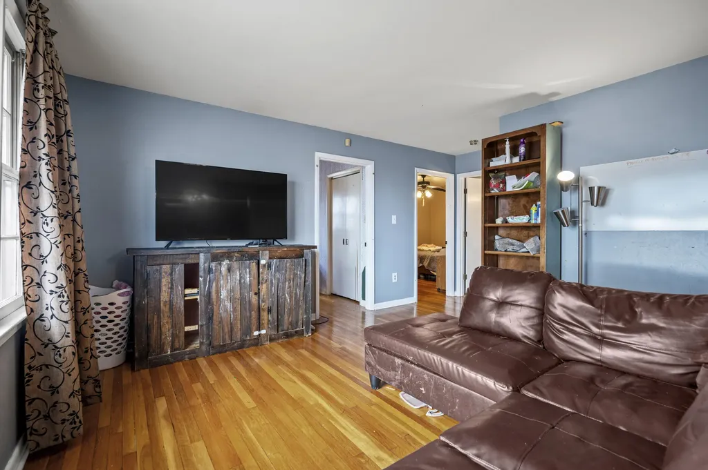 6226 Hwy-421 Mckee KY 40447