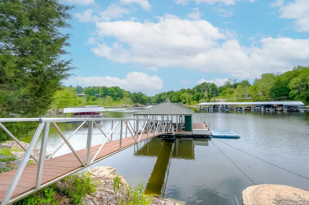 343 Ronclar Drive Lancaster KY 40444
