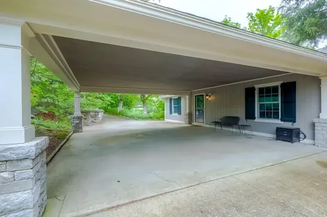 343 Ronclar Drive Lancaster KY 40444