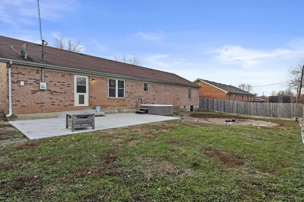 405 Woodspointe Way Wilmore KY 40390