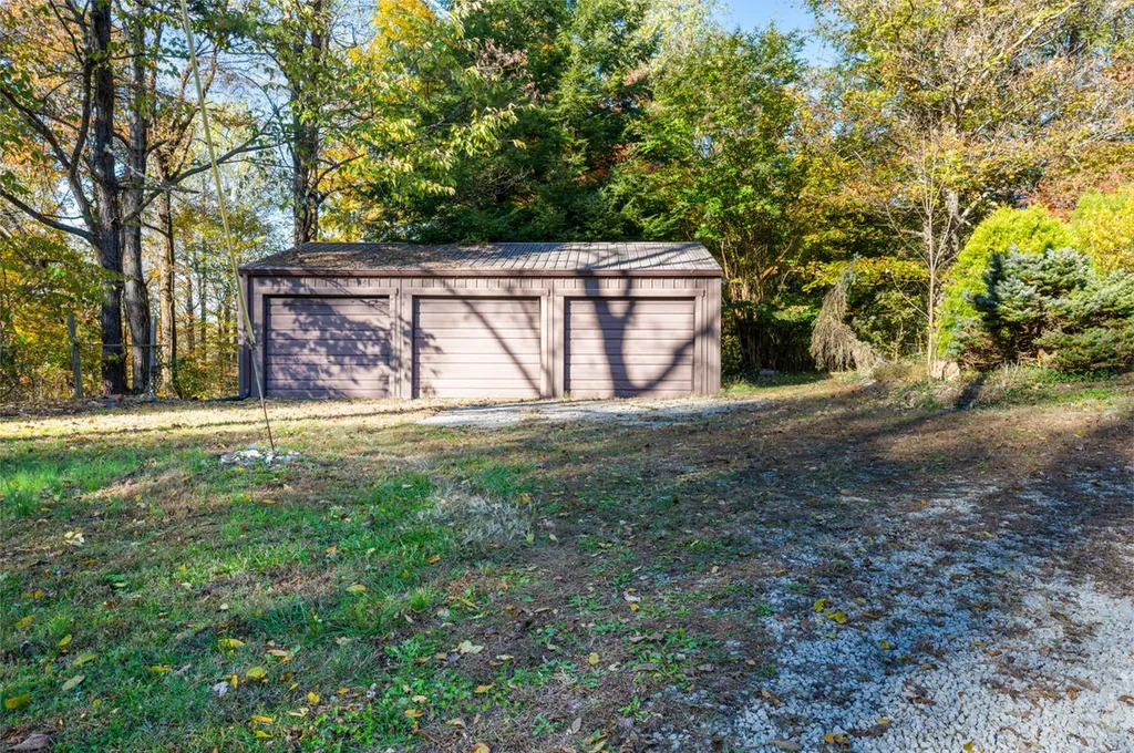 2143 Mt Gilboa Road Campbellsville KY 42718