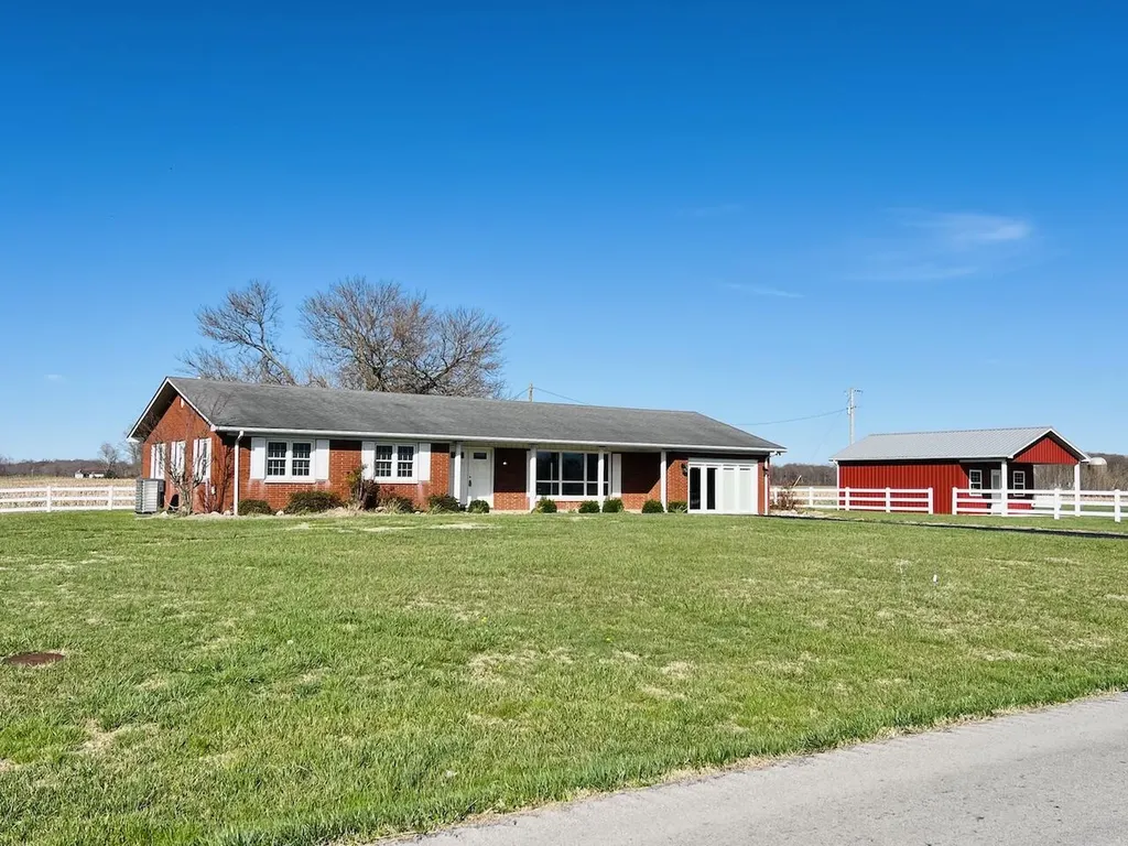 304 Highway 3525 Russell Springs KY 42642