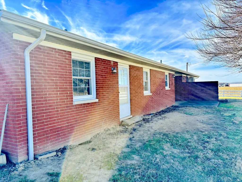 304 Highway 3525 Russell Springs KY 42642