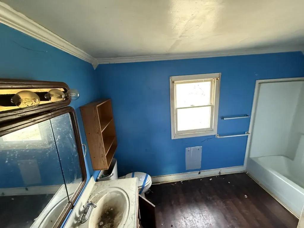 6716 Ky-490 East Bernstadt KY 40729