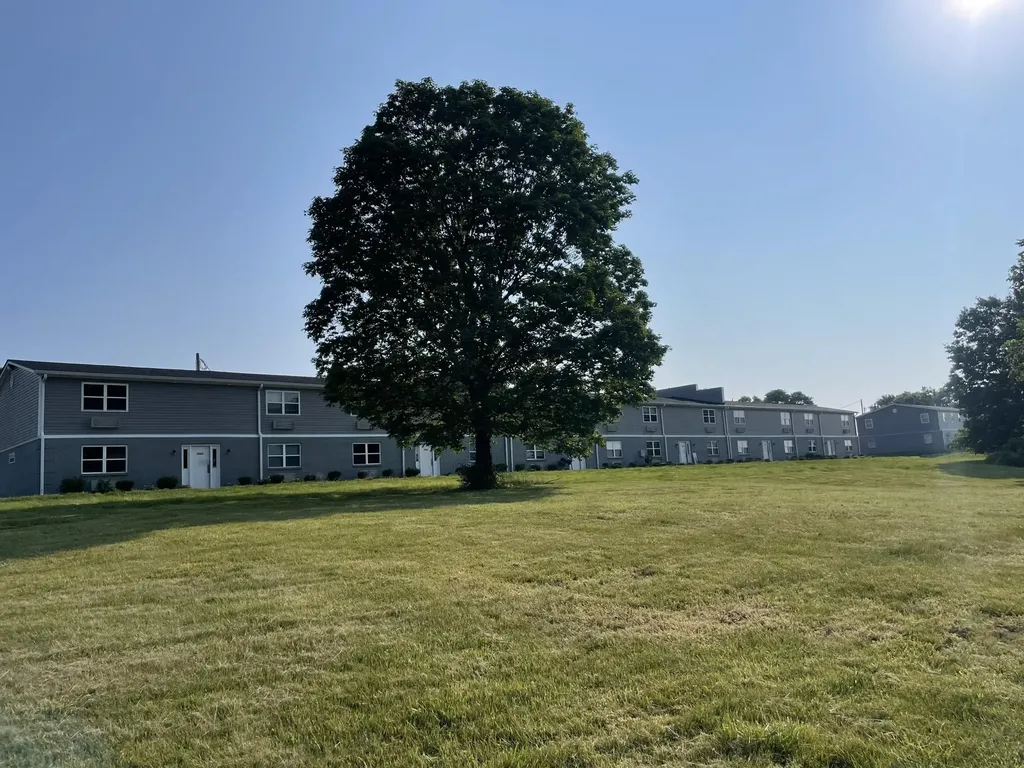 200 N Hill-n-dale Street Danville KY 40422