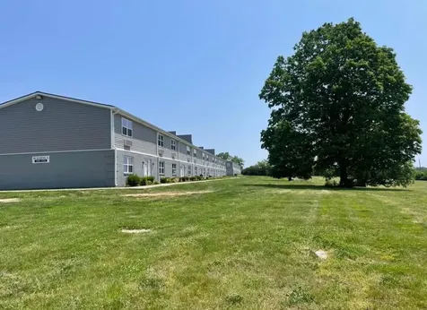 200 N Hill-n-dale Street Danville KY 40422