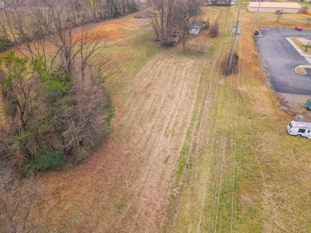 77 Barnett Road Russell Springs KY 42642