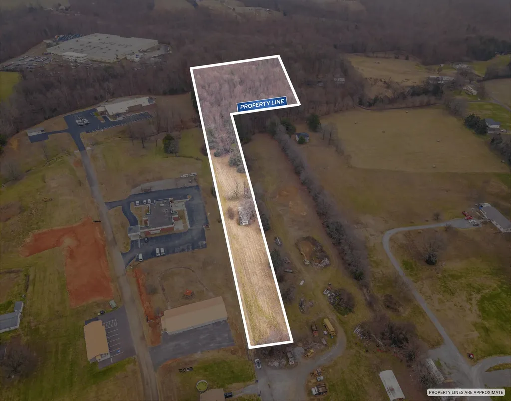 77 Barnett Road Russell Springs KY 42642