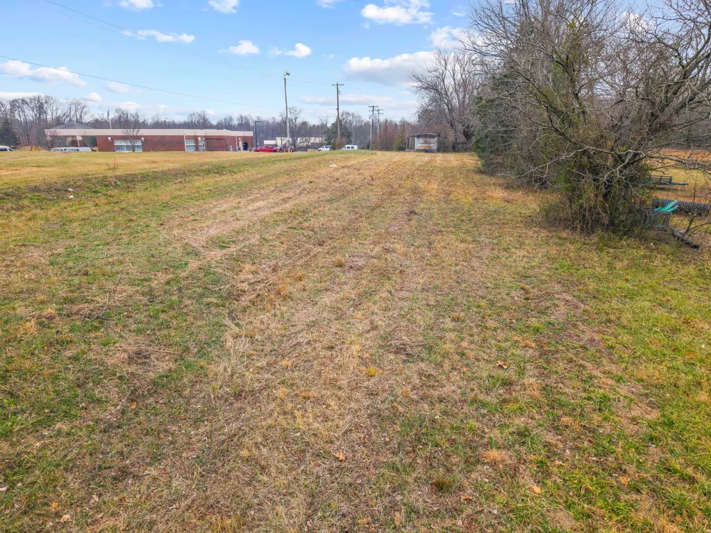 77 Barnett Road Russell Springs KY 42642