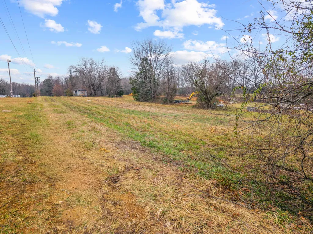 77 Barnett Road Russell Springs KY 42642