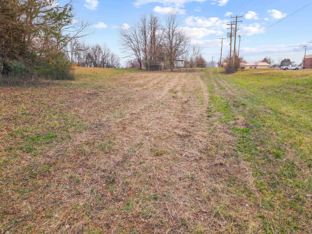 77 Barnett Road Russell Springs KY 42642