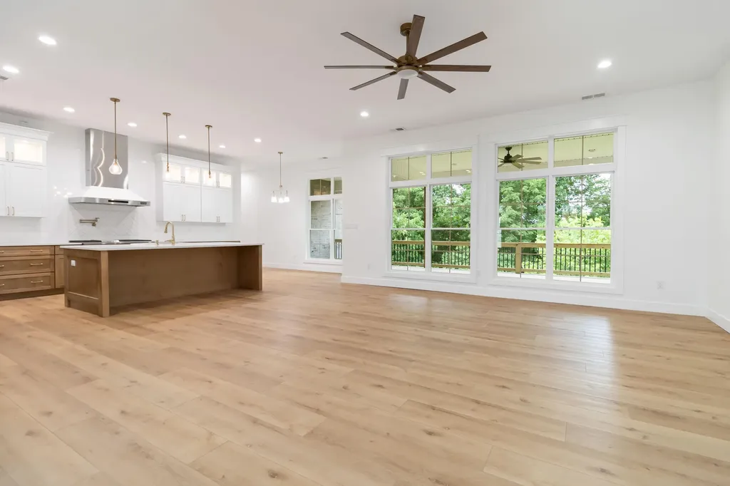 370 Splendor View Drive Somerset KY 42503