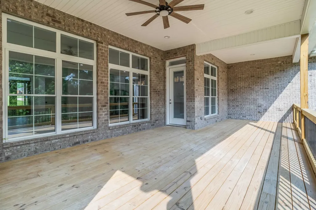 370 Splendor View Drive Somerset KY 42503