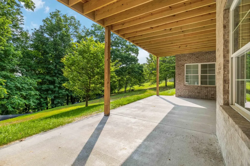 370 Splendor View Drive Somerset KY 42503