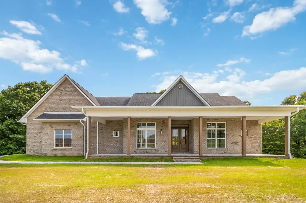 370 Splendor View Drive Somerset KY 42503