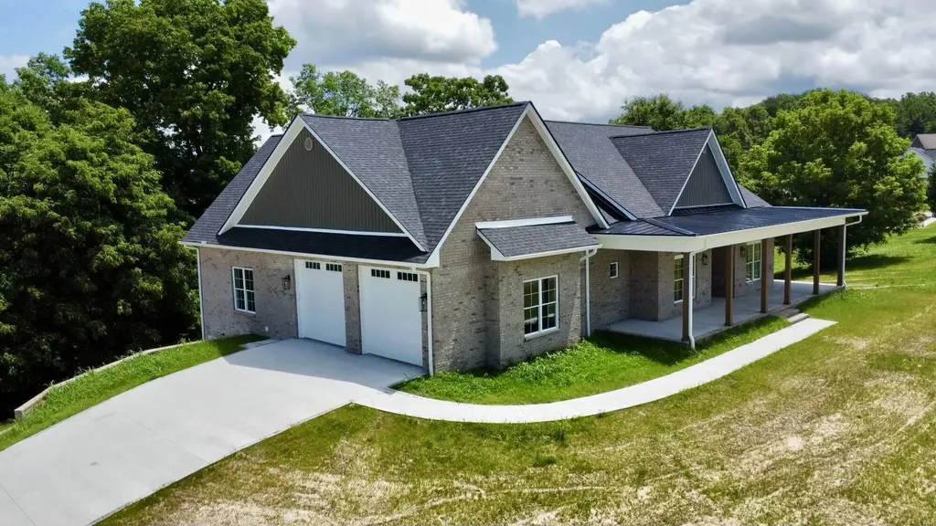 370 Splendor View Drive Somerset KY 42503