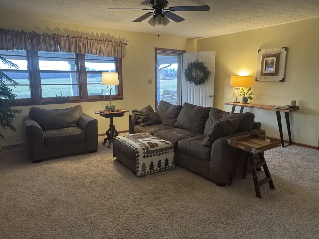 586 Harristown Road Russell Springs KY 42642