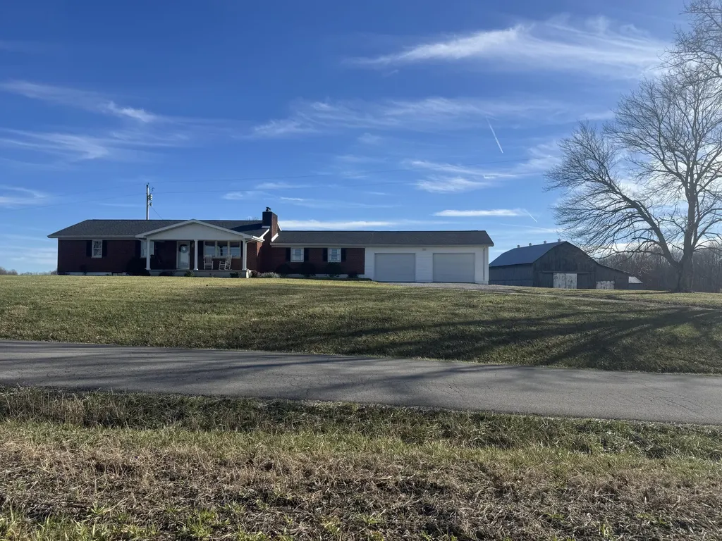 586 Harristown Road Russell Springs KY 42642