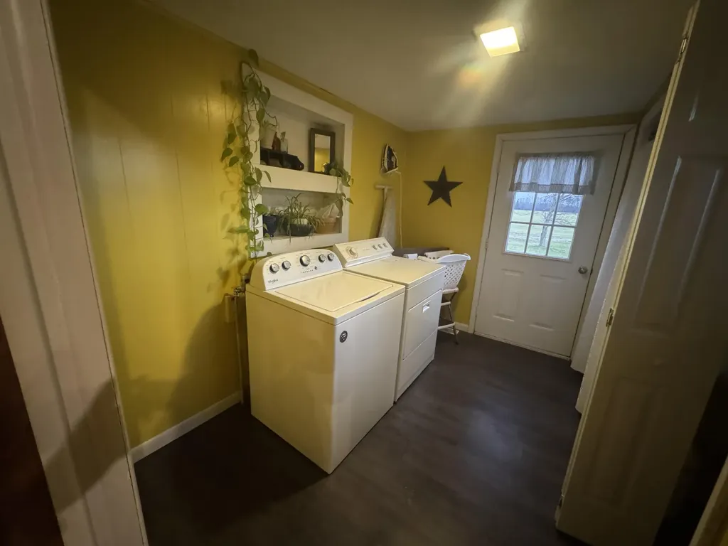 586 Harristown Road Russell Springs KY 42642