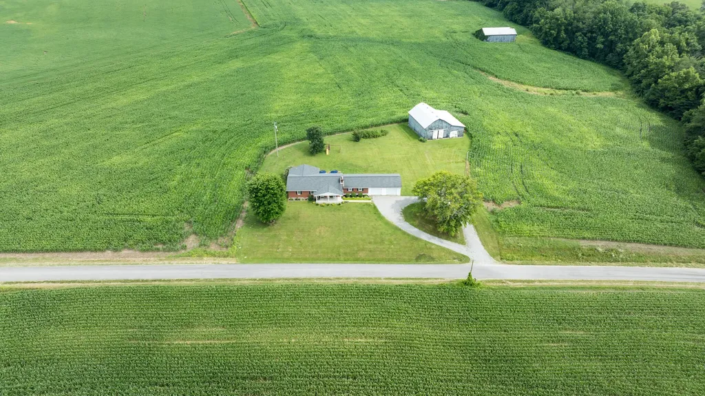 586 Harristown Road Russell Springs KY 42642