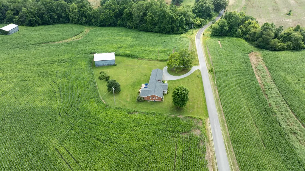586 Harristown Road Russell Springs KY 42642