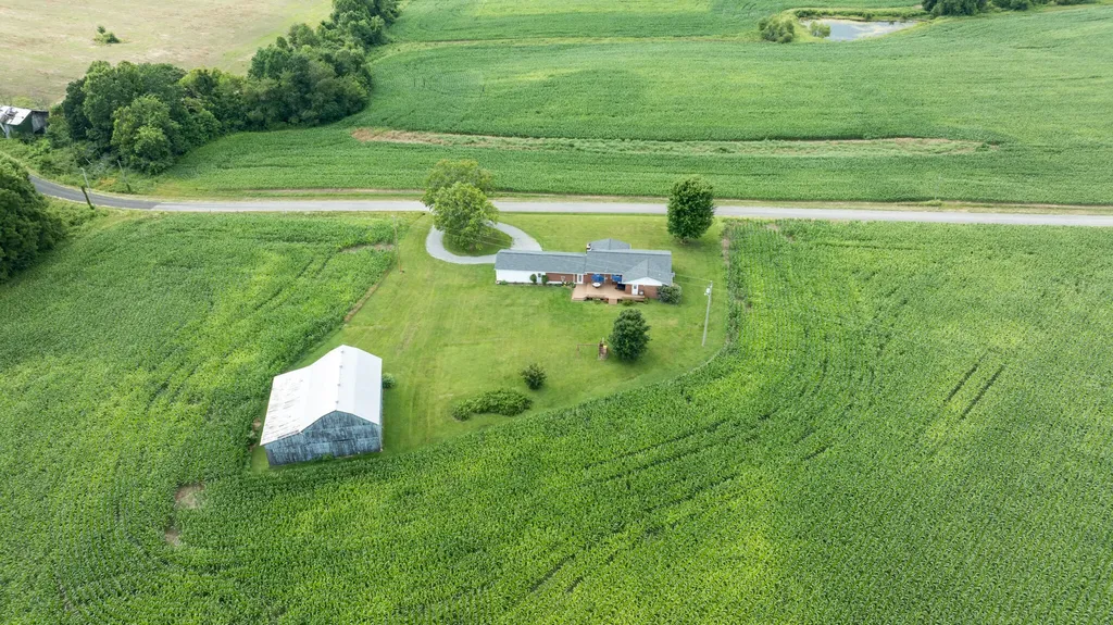 586 Harristown Road Russell Springs KY 42642