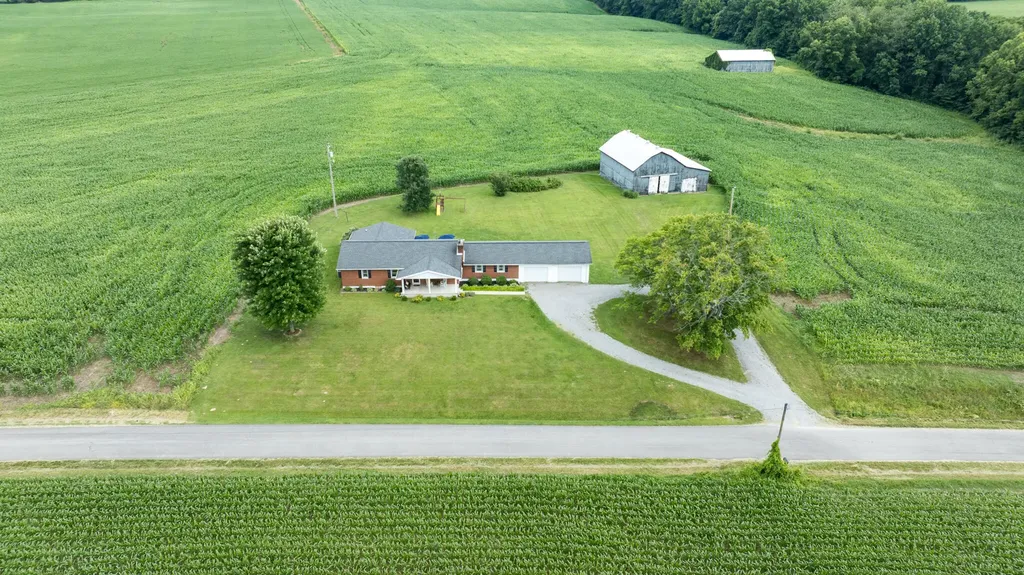 586 Harristown Road Russell Springs KY 42642