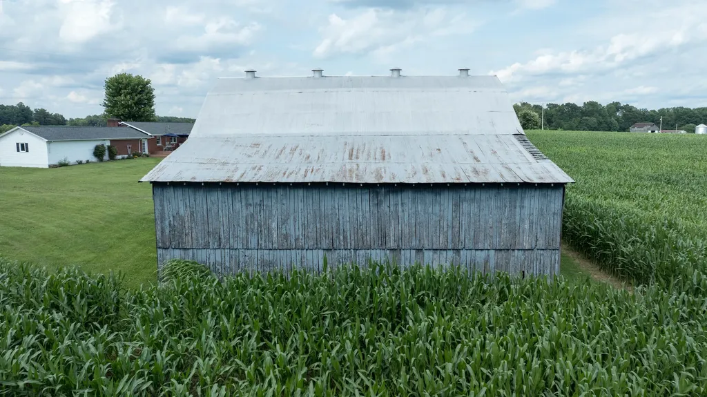 586 Harristown Road Russell Springs KY 42642