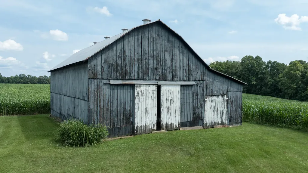 586 Harristown Road Russell Springs KY 42642