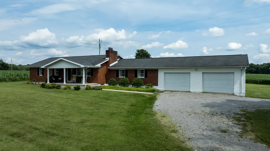 586 Harristown Road Russell Springs KY 42642
