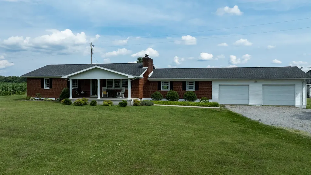 586 Harristown Road Russell Springs KY 42642