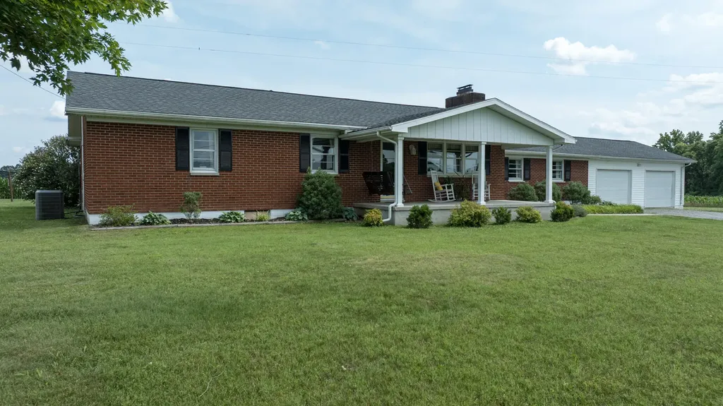 586 Harristown Road Russell Springs KY 42642