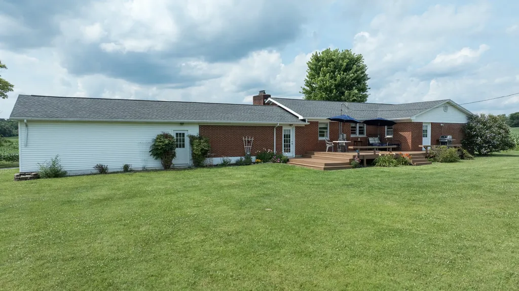 586 Harristown Road Russell Springs KY 42642