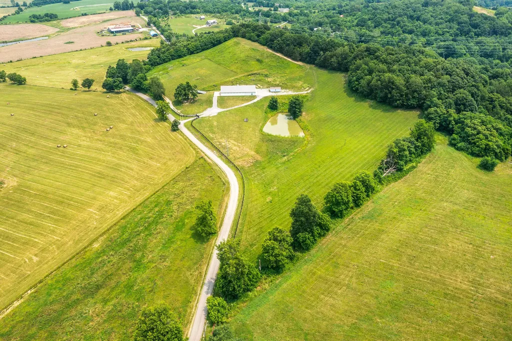 54 Burdette Knob Road Lancaster KY 40444