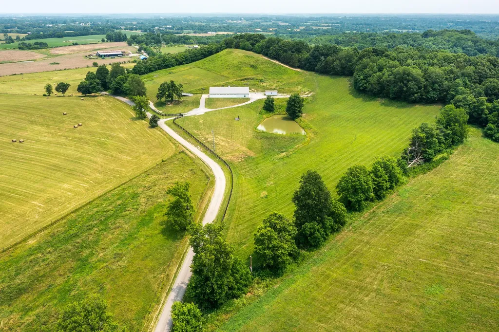 54 Burdette Knob Road Lancaster KY 40444