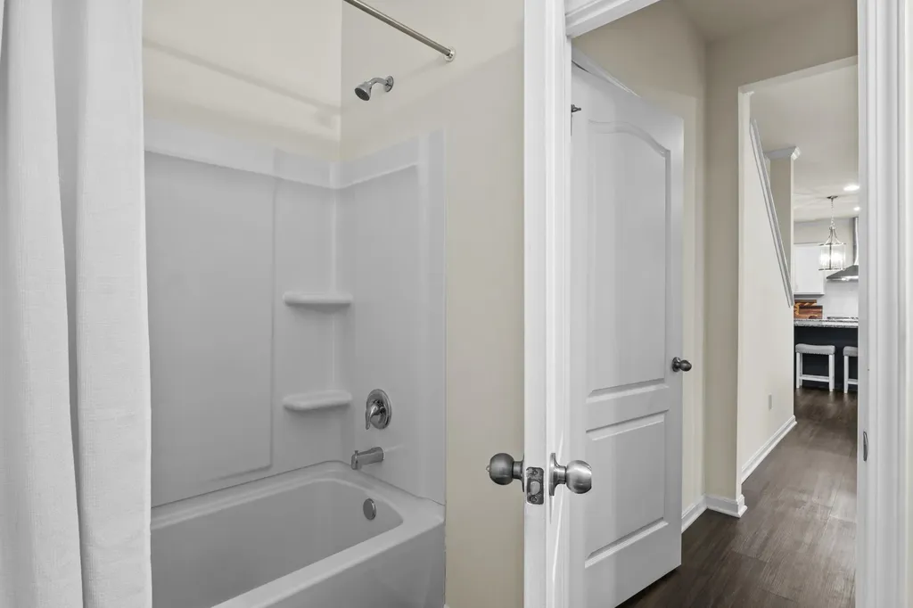 16805 Green Crest Lane Louisville KY 40245