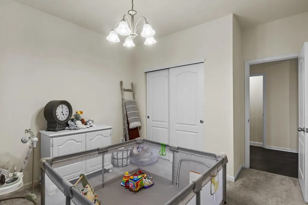 16805 Green Crest Lane Louisville KY 40245
