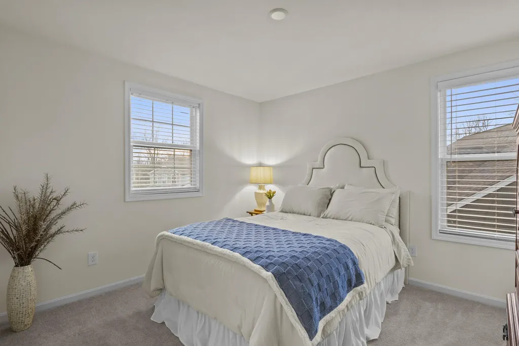 16805 Green Crest Lane Louisville KY 40245