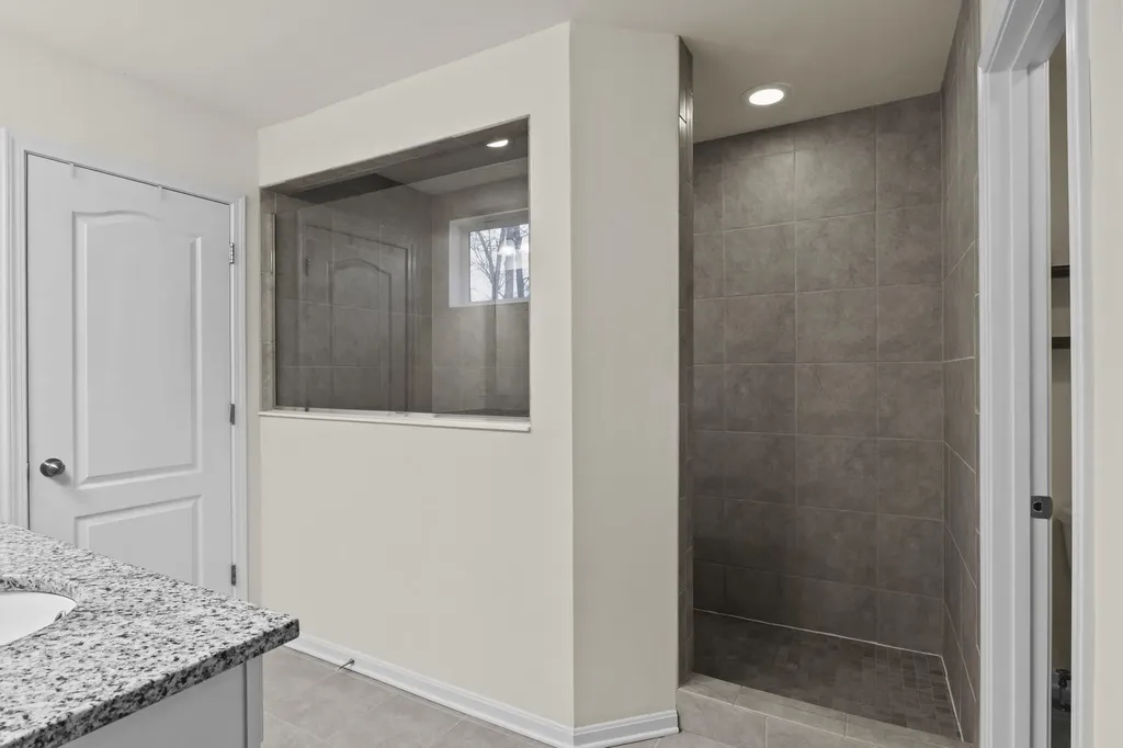 16805 Green Crest Lane Louisville KY 40245
