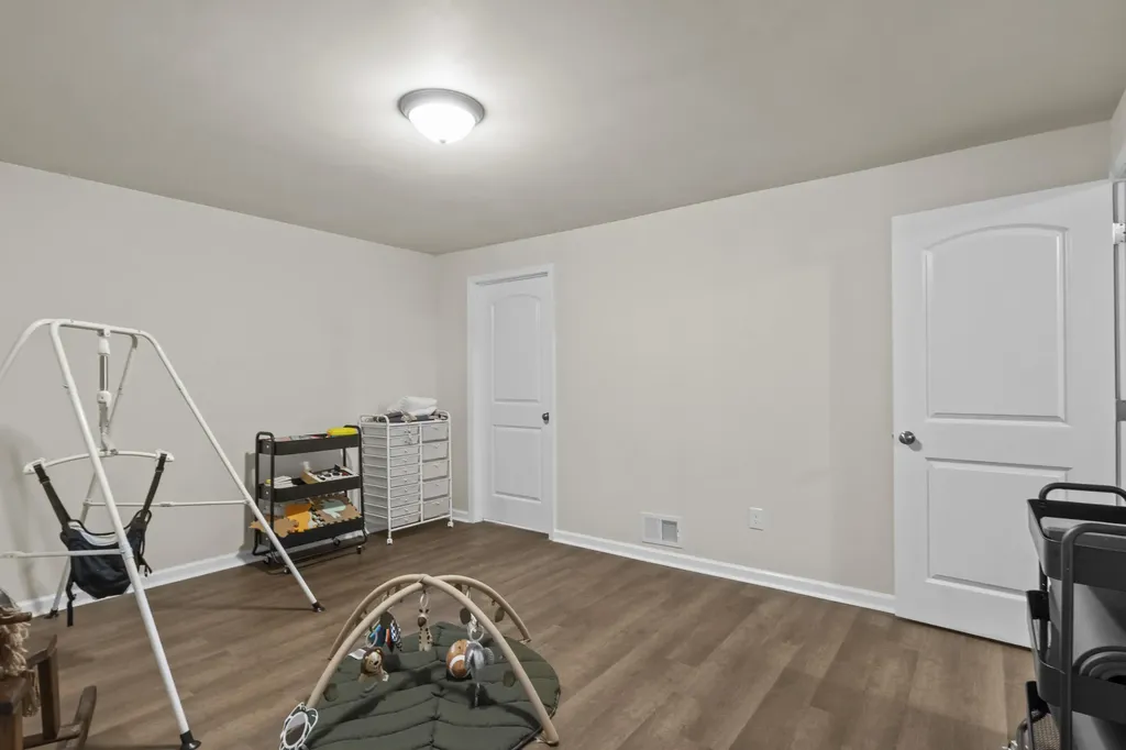 16805 Green Crest Lane Louisville KY 40245