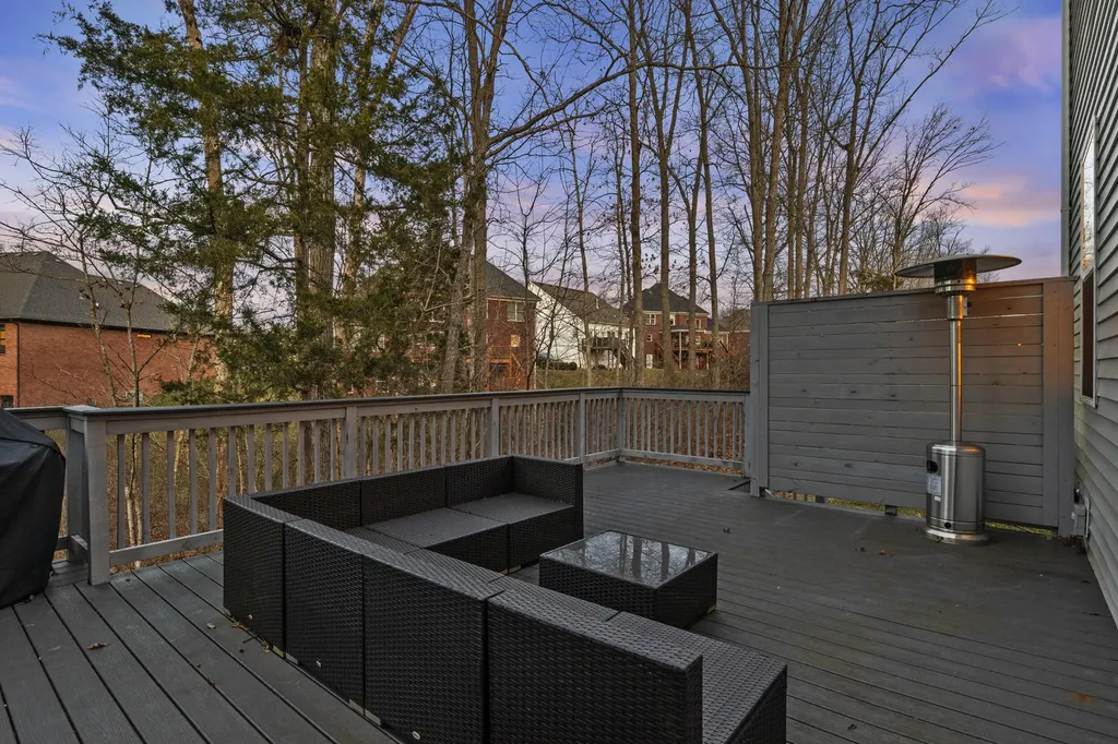 16805 Green Crest Lane Louisville KY 40245