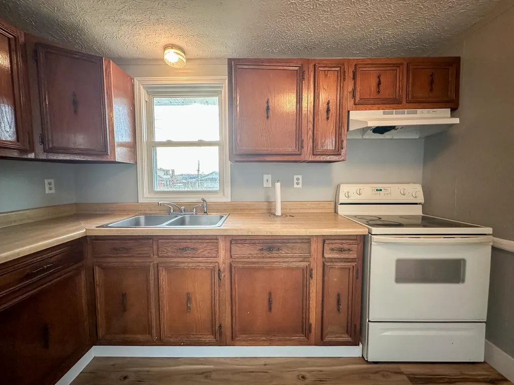 319 16th Street Corbin KY 40701