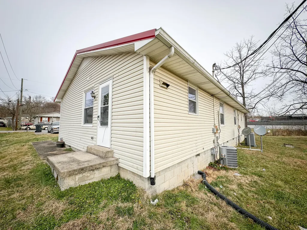 319 16th Street Corbin KY 40701