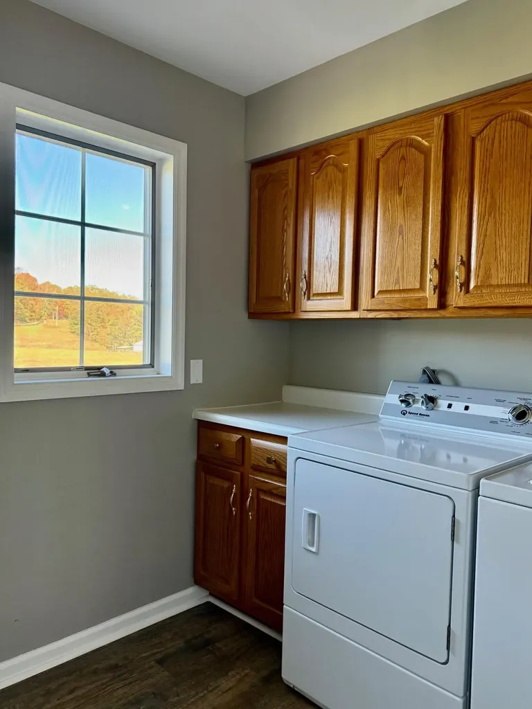 1235 Long Branch Road Beattyville KY 41311