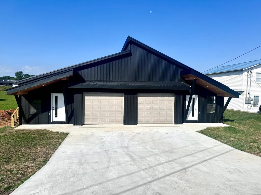 323 Randolph Street Somerset KY 42501